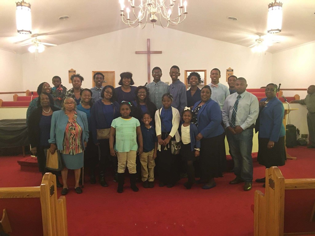 Members of Willow Grove AME Church pose for a picture.